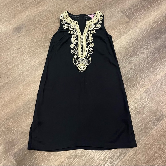 Lilly Pulitzer Carlotta Stretch Shift Dress - Picture 2 of 14